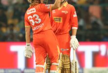 WPL 2025: Gardner’s fifty, superb bowling help Gujarat Giants beat RCB by six wickets