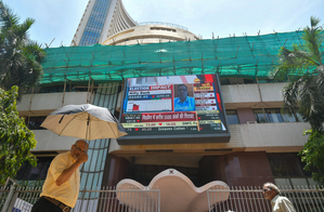 Stock market ends flat as investors remain cautious, NBFC stocks rally