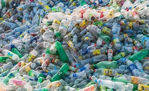 Australian researchers call for action to reduce burning of plastic in developing nations