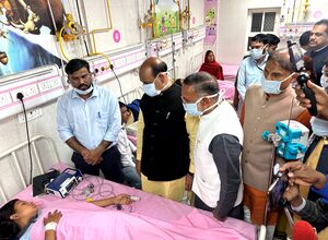 Om Birla visits Kota hospital, inquires about children affected by gas leak