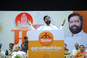 Eknath Shinde exhorts cadres to gear up for BMC elections