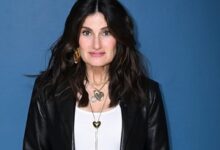 Idina Menzel reveals story behind her viral picture with Steven Spielberg