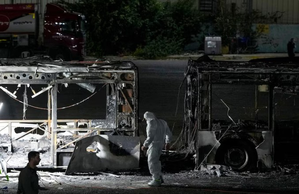 3 empty buses explode in suspected terror attack near Tel Aviv