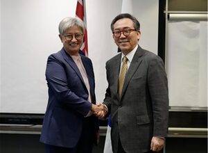 FM Cho discusses bilateral cooperation with British, Australian counterparts