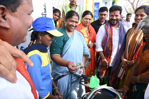 Women groups in Telangana to be allotted a petrol pump in every district