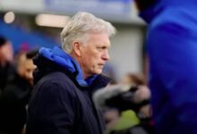 Everton are not safe from relegation yet, says Moyes ahead of clash with Man Utd