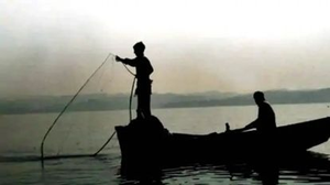 Sri Lankan Navy arrests 32 Tamil fishermen, five boats seized