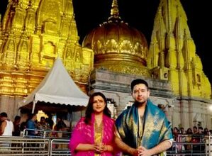 Parineeti Chopra, Raghav Chadha offer prayers at Kashi Vishwanath Temple