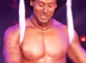 Tiger Shroff reveals he ‘puked’ right after his first show