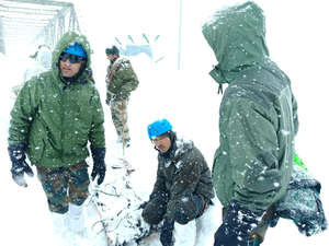 Avalanche hits road construction workers in Uttarakhand’s Chamoli, 25 still trapped (2nd Lead)