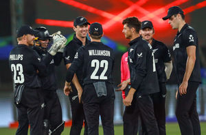 Champions Trophy: New Zealand elect to bowl first in must-win game for Bangladesh