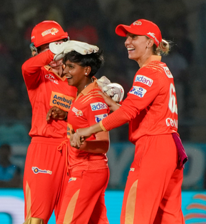 WPL 2025: Priya Mishra picks 3-25 as Gujarat Giants restrict UP Warriorz to 143/8