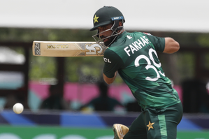 Champions Trophy: Injury scare for Pakistan as Fakhar Zaman walk off the field against NZ in first over