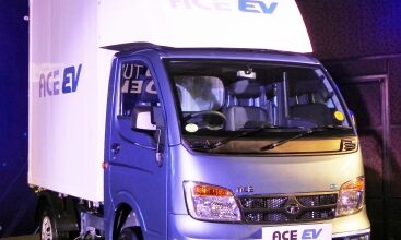 India’s commercial vehicle sales to speed up in FY2025-26: Report