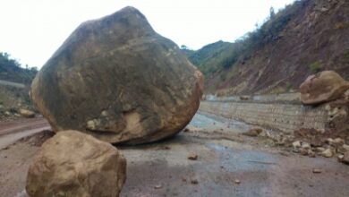 Jammu-Srinagar Highway closed for 2nd consecutive day