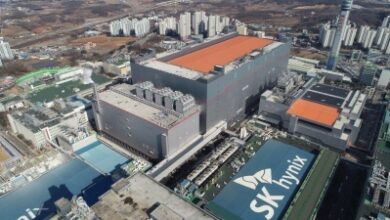 SK hynix ships samples of next-generation HBM4 chips to customers