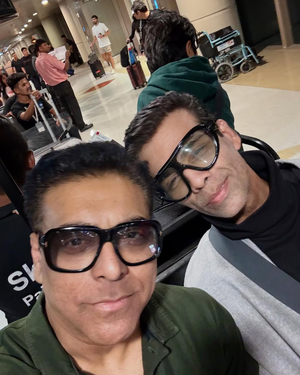 KJo, Ram Kapoor take a selfie, actor asks ‘who’s more jet lagged’