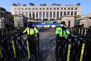 South Korea: 1 in 10 police officers to be deployed on day of Yoon’s impeachment ruling