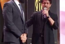 Shah Rukh Khan passes on the IIFA hosting mantle to Kartik Aaryan