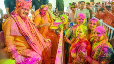 Rajasthan CM celebates Holi with people showcasing Braj culture