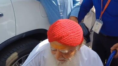 Rape convict Asaram on bail until March 31 reaches Jodhpur from Indore