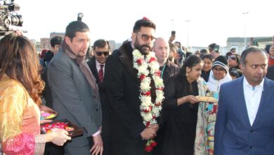 Abhishek Bachchan receives warm welcome in Dublin, gets huge support to promote ETPL