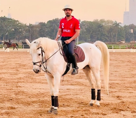 Randeep returns to horseback riding after two years of recovery from knee injury