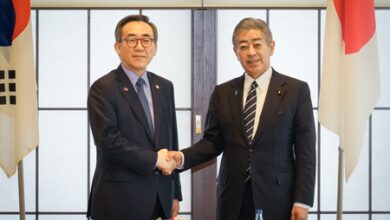 Top diplomats of South Korea, Japan agree to continue exchanges amid improved ties