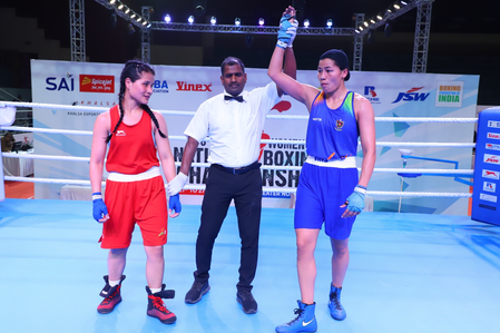 Women’s Boxing Nationals: Jaismine cruises into quarters with another dominant win