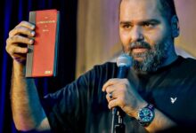 ‘The only way forward’, Kunal Kamra’s ‘Constitution’ take on Shiv Sena protest