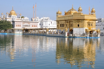 Rod-wielding man assaults devotees in Golden Temple, arrested