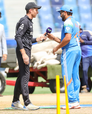 Champions Trophy: Smith replaces Henry as NZ opt to bat against unchanged India