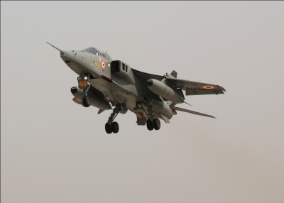 Jaguar fighter aircraft crashes in Haryana, pilot ejects safely (Lead)