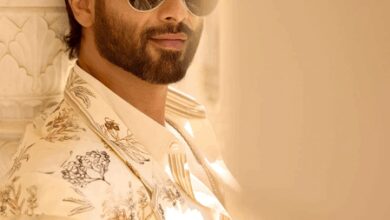 Shahid Kapoor playfully tags wife Mira, brother Ishaan as ‘fans’