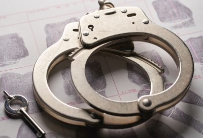 UP: CBI arrests tax official and advocate for accepting bribe UP: CBI arrests tax official and advocate for accepting bribe