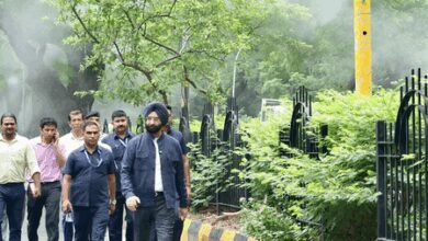 ‘Committed to clean Delhi air’: Minister Sirsa after inspecting mist system