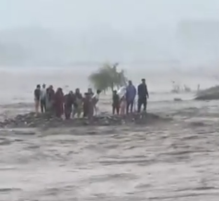 Pakistan: 18 tourists swept away in Swat flash floods Pakistan: 18 tourists swept away in Swat flash floods