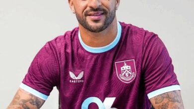 Kyle Walker joins Burnley on two-year contract