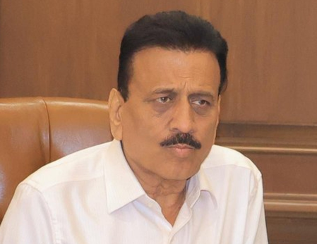 Landslide-prone areas in Mumbai to be surveyed again: Maha Minister Landslide-prone areas in Mumbai to be surveyed again: Maha Minister