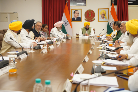 Punjab Cabinet approves cashless treatment scheme of Rs 10 lakh for residents Punjab Cabinet approves cashless treatment scheme of Rs 10 lakh for residents
