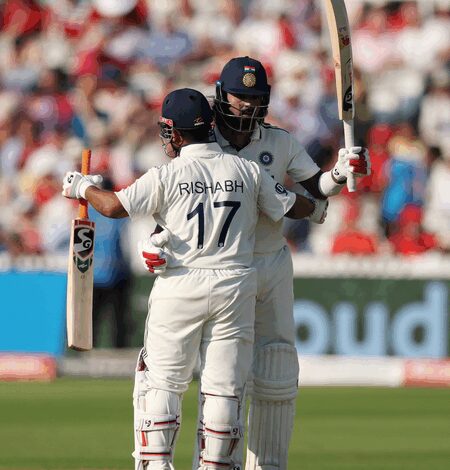 3rd Test: KL Rahul hits unbeaten 53 as India trail England by 242 runs after reaching 145/3 3rd Test: KL Rahul hits unbeaten 53 as India trail England by 242 runs after reaching 145/3