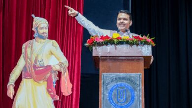 While being proud of mother tongue, one should also respect other languages: Maha CM Fadnavis