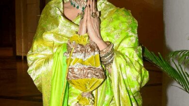 Rekha dances to ‘Kaisi Paheli Zindgani’ with Madhuri Dixit, Vidya Balan at Shabana Azmi’s b’day