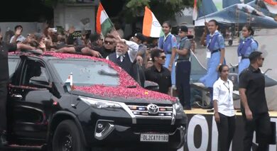 PM Modi receives rousing welcome in Gujarat’s Bhavnagar