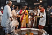 President Droupadi Murmu performs ‘pind daan’ at Gayaji