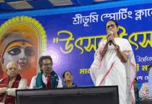 CM Mamata begins Durga puja inauguration; highlights harassment of Bengali migrant workers
