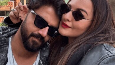 Sonakshi Sinha calls hubby Zaheer Iqbal ‘weird’ after catching him reading her horoscope