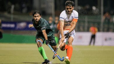 After Asia Cup tensions, India and Pakistan hockey players exchange high-fives