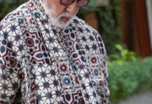Big B apologises for not responding to his birthday wishes as his ‘mobile is suddenly misbehaving’