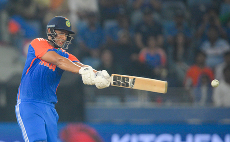 Shivam Dube withdraws from Mumbai’s Ranji opener due to back stiffness Shivam Dube withdraws from Mumbai’s Ranji opener due to back stiffness